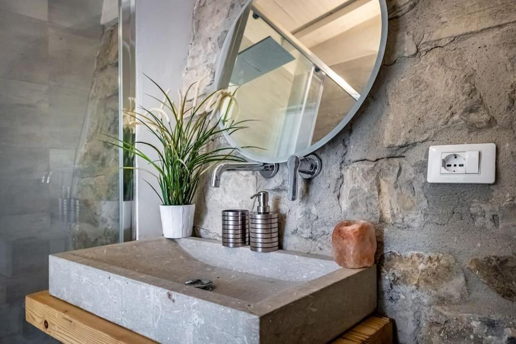 Luxury Limonaia With Jacuzzi Near Florence San Jacopo al Girone Εξωτερικό φωτογραφία